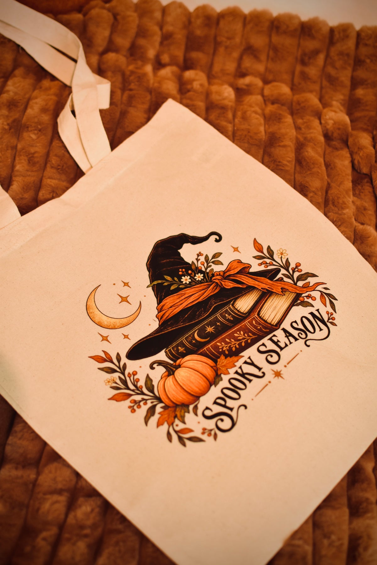 Totebag Spooky Season 🧙♀️🍂 – Création originale Ornella Home & Cosy