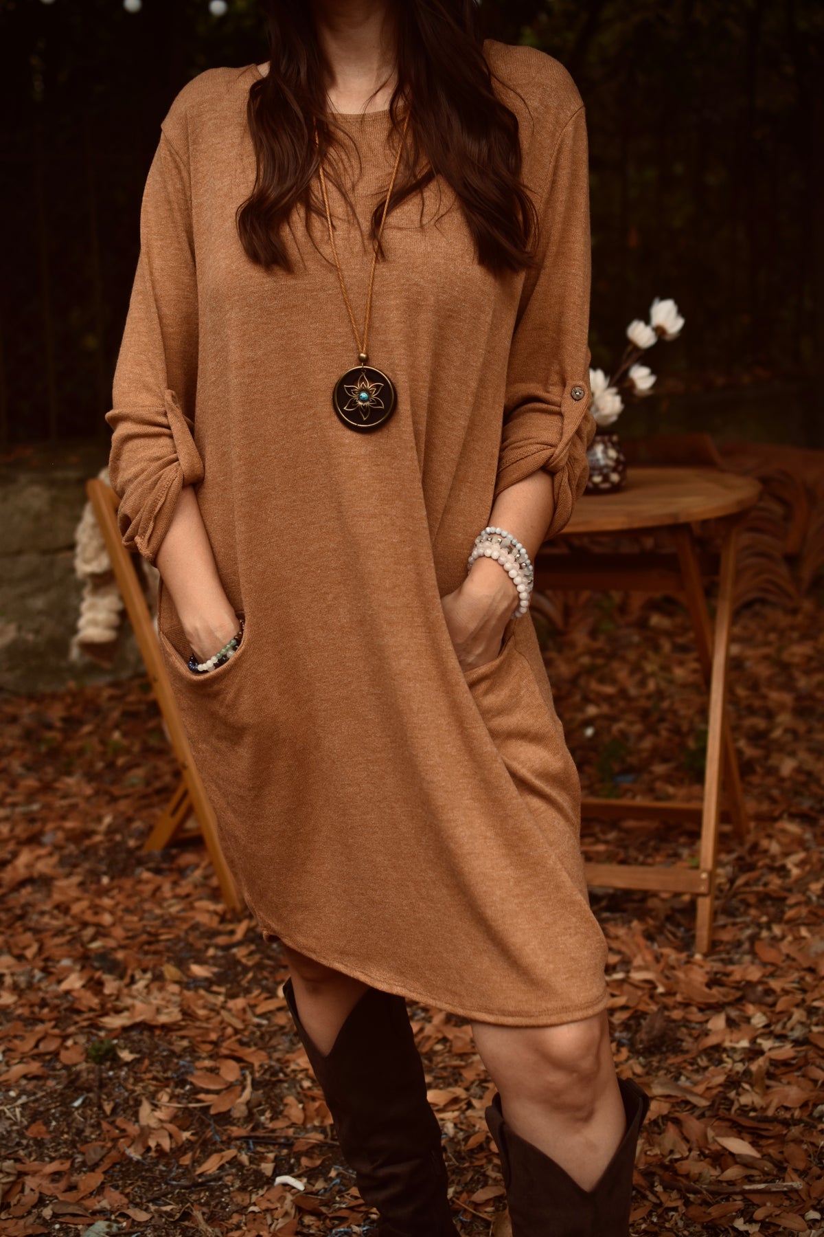 Robe pull camel fluide - collier inclus